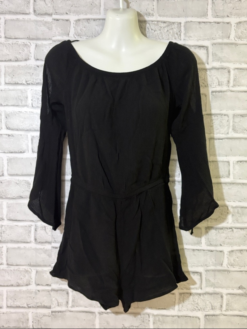 Streetwear Society Black Scoop-Neck Tunic open sleeves shorts Romper, small